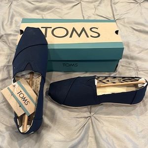 New, in box, Women’s Toms Navy, Alpargata, Recycled Cotton Canvas, Size 8